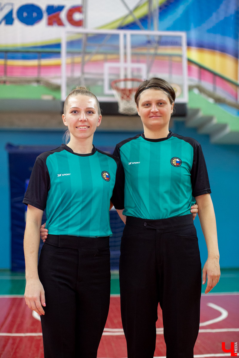 «Владимирские львицы» в обычной жизни - пушистые котики. Рассказываем, как сохранить желание носить каблуки даже после перелома наколенника