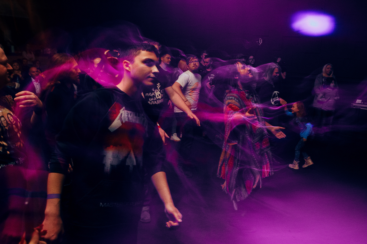 9 ноября в «Maxtone Concert Hall» большой сольный концерт отыграла популярная владимирская группа «Агидель». Все пришедшие на концерт смогли погрузиться в пучину мифологии крутого фолк-рока