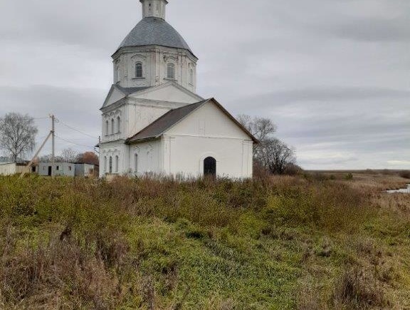 Памятник Суворову установили в родовом имении полководца - селе Кистыш Суздальского района. Но торжественное открытие скульптуры решили отложить до весны