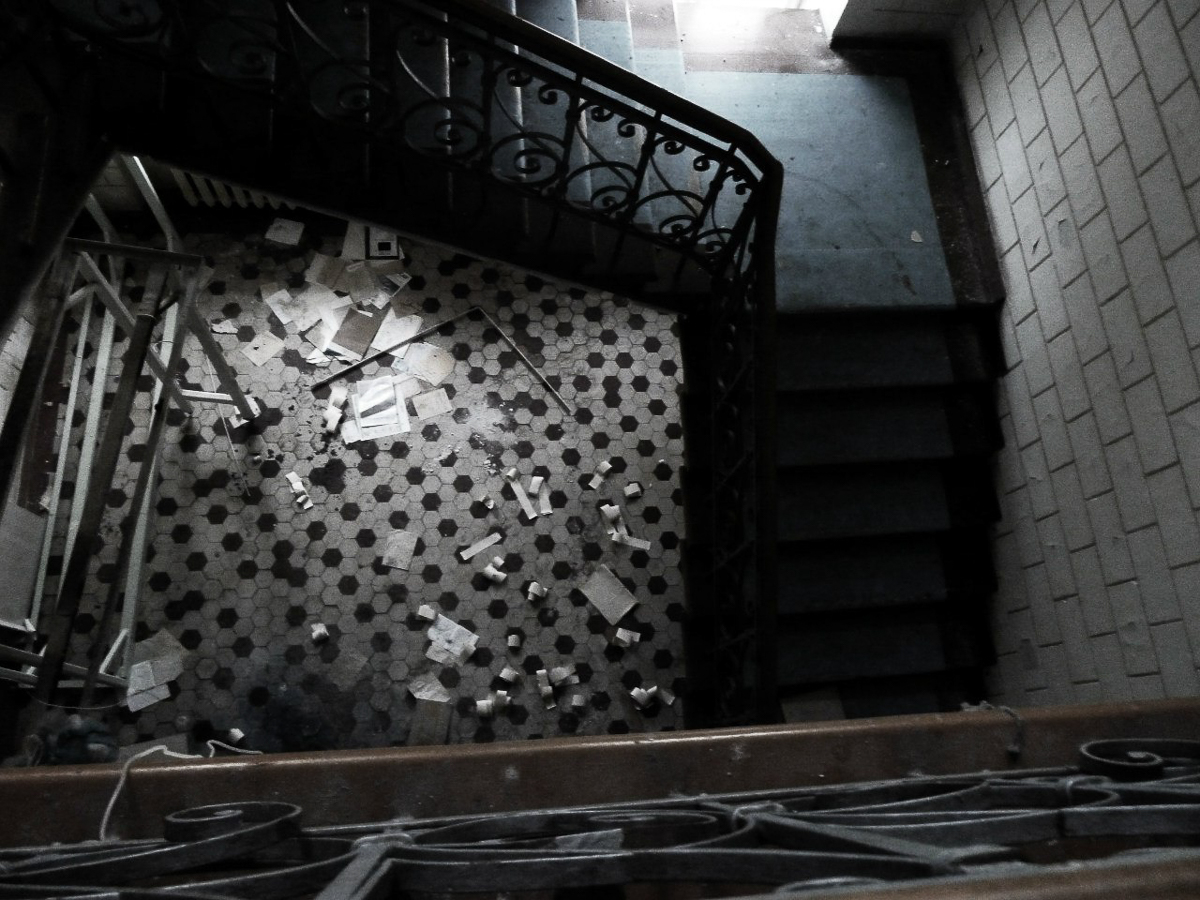 Химикаты, книги и военная техника. Чем удивляет «темная сторона» Владимира? Истории о 5 основных заброшенных комплексах города, рассказанные нам очевидцами