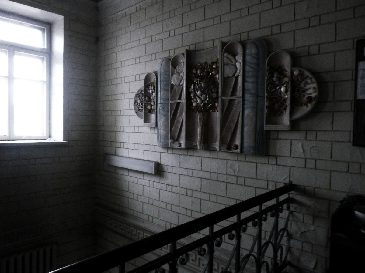 Химикаты, книги и военная техника. Чем удивляет «темная сторона» Владимира? Истории о 5 основных заброшенных комплексах города, рассказанные нам очевидцами