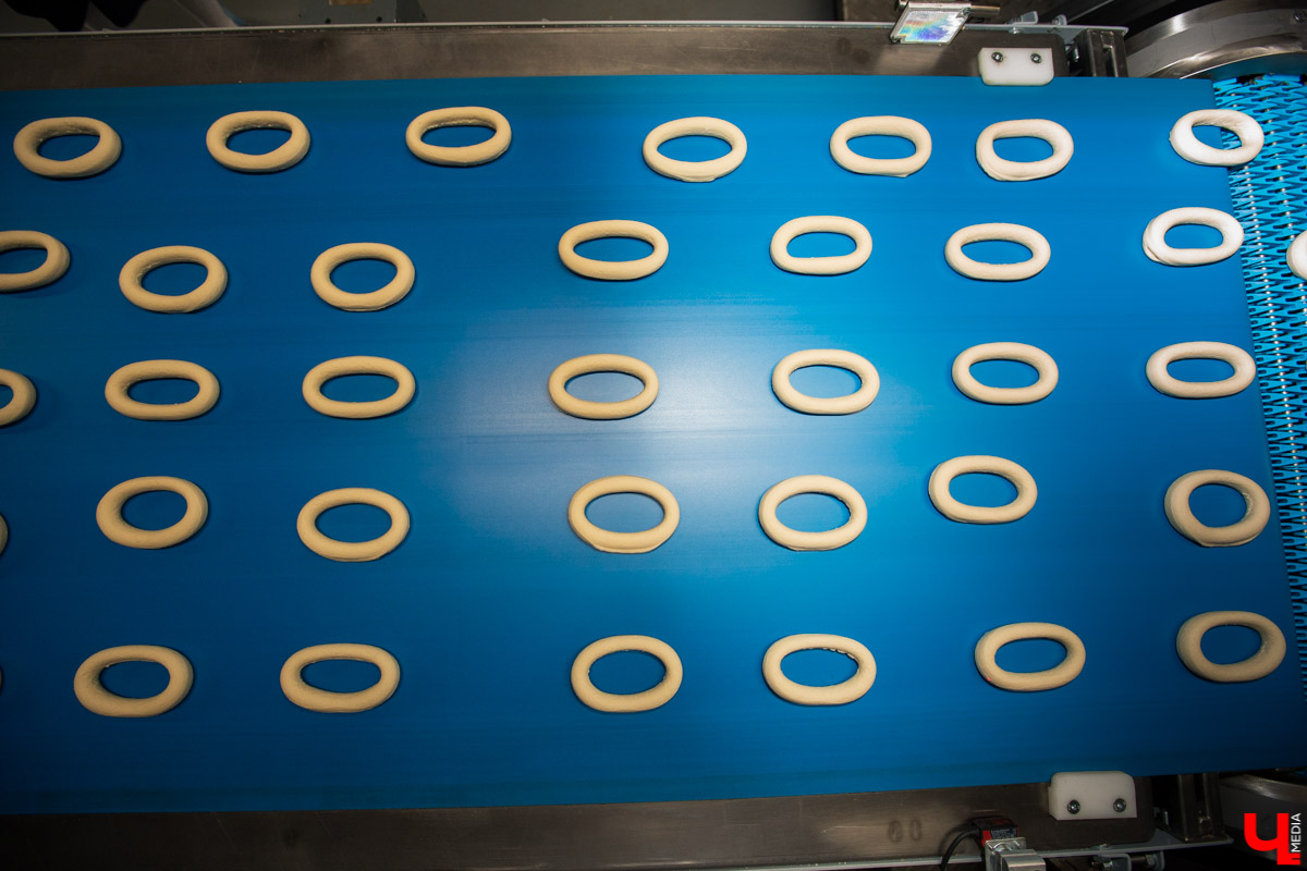 14 ноября отмечают Всемирный день качества. Мы провели этот праздник на Владимирском хлебокомбинате