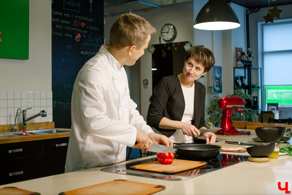 Новый кулинарный вектор шефа Roulet - тунец татаки с медовым перцем, приводящий мысли в порядок