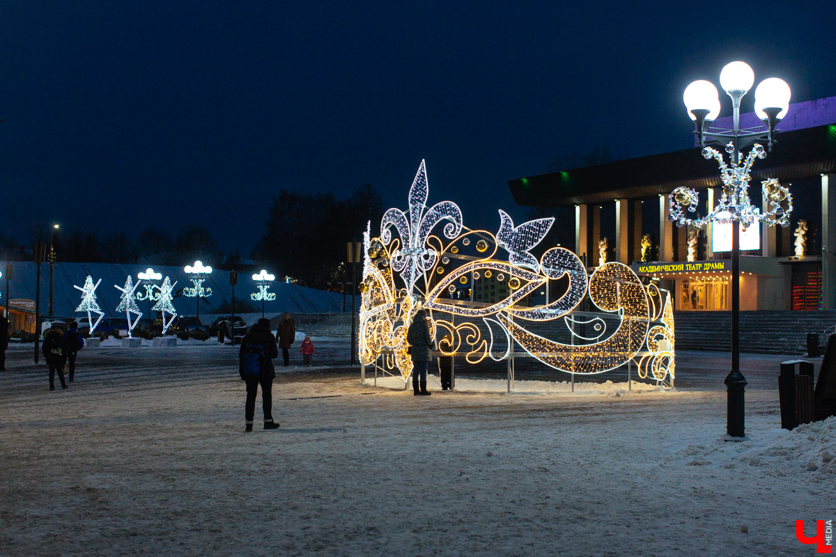 К 15 декабря Владимир украсят к Новому году. Какие сюрпризы на этот раз ждут горожан?