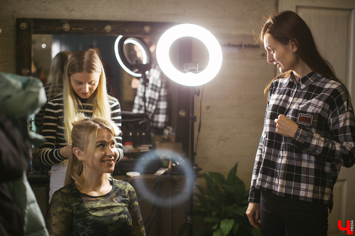 17 ноября прошли съемки первых моделей для календаря “Ключ-Медиа 2020”, который будет выдержан в спортивной тематике. Три очаровательных девушки предстали перед объективом владимирского фотографа Алены Смоляк - Виктория Силантьева, Наталия Костина и Александра Некрасова