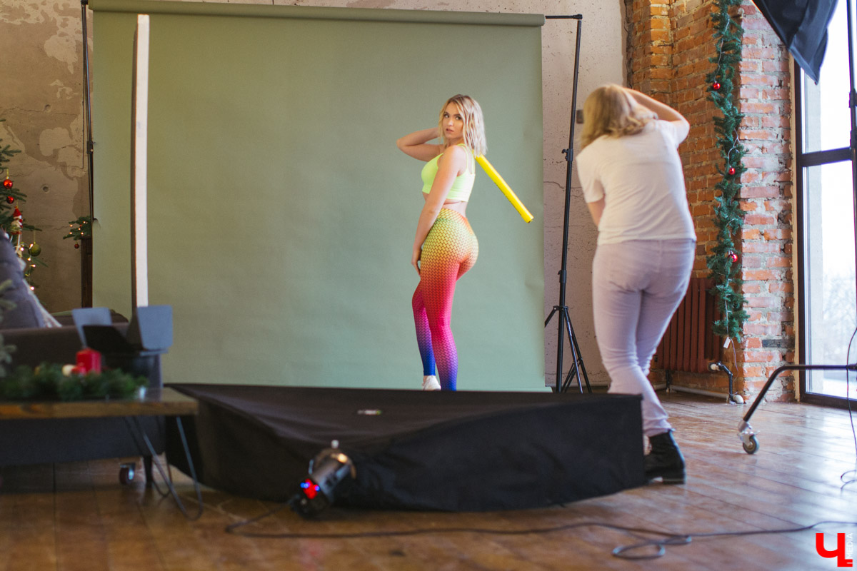 17 ноября прошли съемки первых моделей для календаря “Ключ-Медиа 2020”, который будет выдержан в спортивной тематике. Три очаровательных девушки предстали перед объективом владимирского фотографа Алены Смоляк - Виктория Силантьева, Наталия Костина и Александра Некрасова