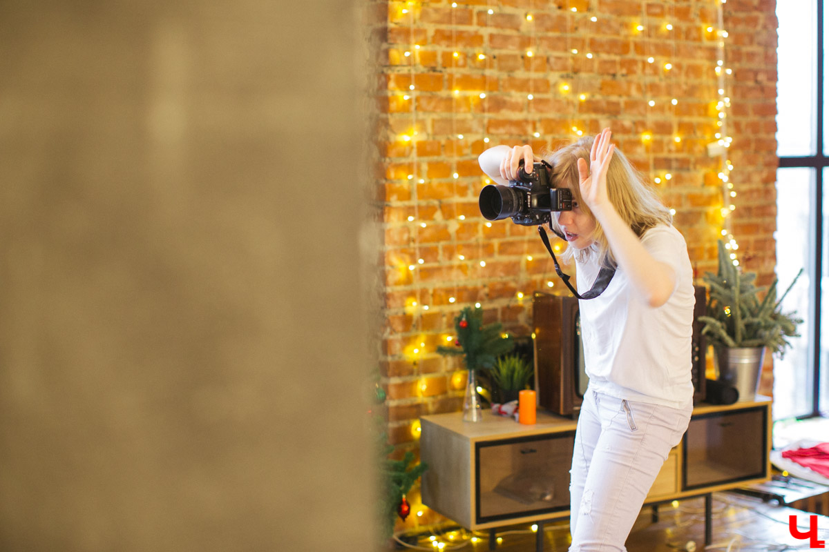 17 ноября прошли съемки первых моделей для календаря “Ключ-Медиа 2020”, который будет выдержан в спортивной тематике. Три очаровательных девушки предстали перед объективом владимирского фотографа Алены Смоляк - Виктория Силантьева, Наталия Костина и Александра Некрасова