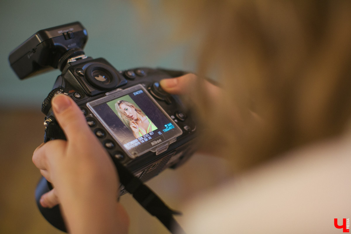 17 ноября прошли съемки первых моделей для календаря “Ключ-Медиа 2020”, который будет выдержан в спортивной тематике. Три очаровательных девушки предстали перед объективом владимирского фотографа Алены Смоляк - Виктория Силантьева, Наталия Костина и Александра Некрасова