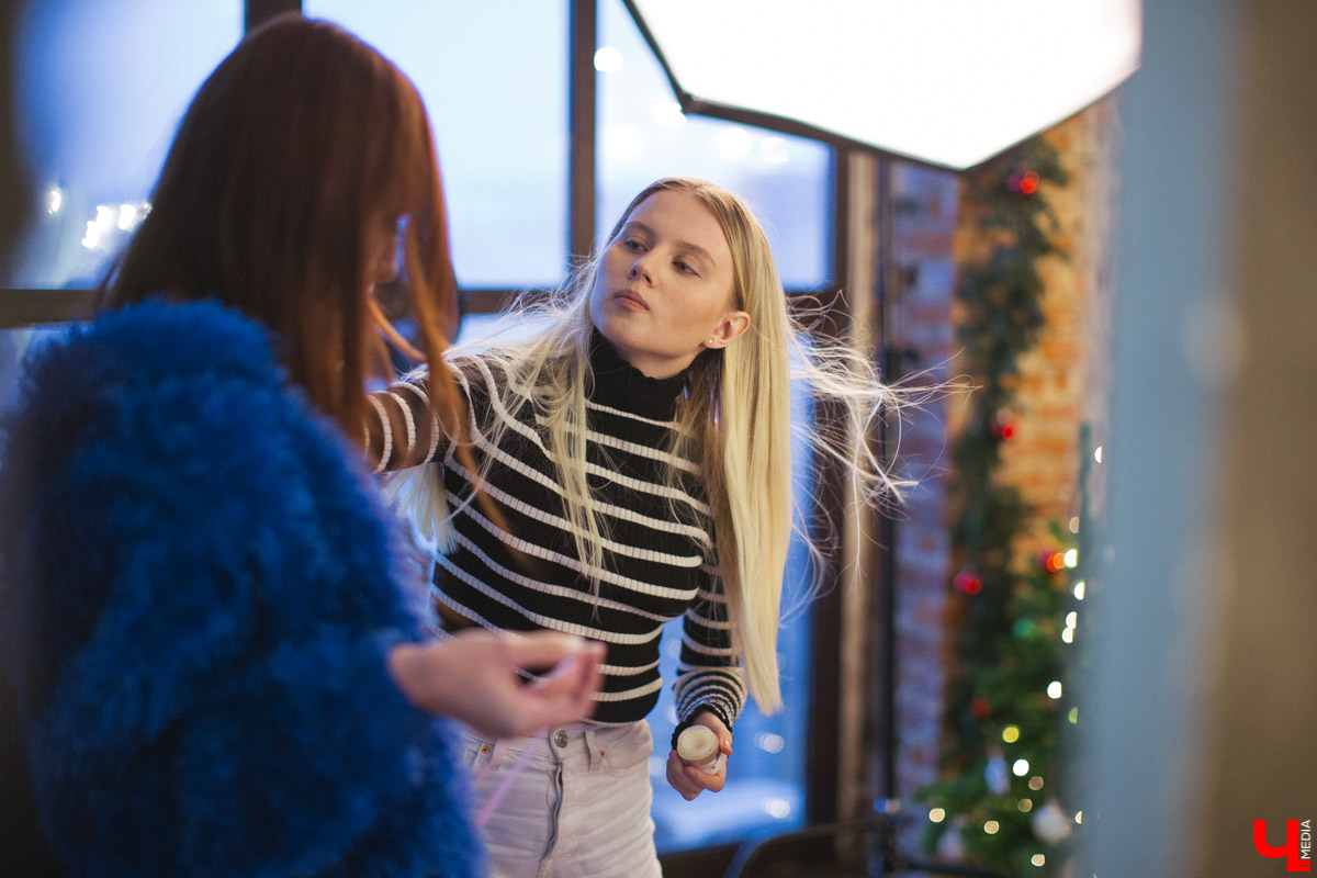 17 ноября прошли съемки первых моделей для календаря “Ключ-Медиа 2020”, который будет выдержан в спортивной тематике. Три очаровательных девушки предстали перед объективом владимирского фотографа Алены Смоляк - Виктория Силантьева, Наталия Костина и Александра Некрасова