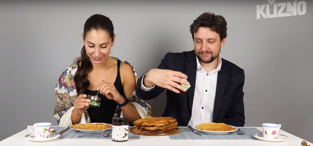YouTube-канал “Kuzno Productions” опубликовал новое видео. На этот раз итальянцы дегустировали суздальское варенье из огурцов