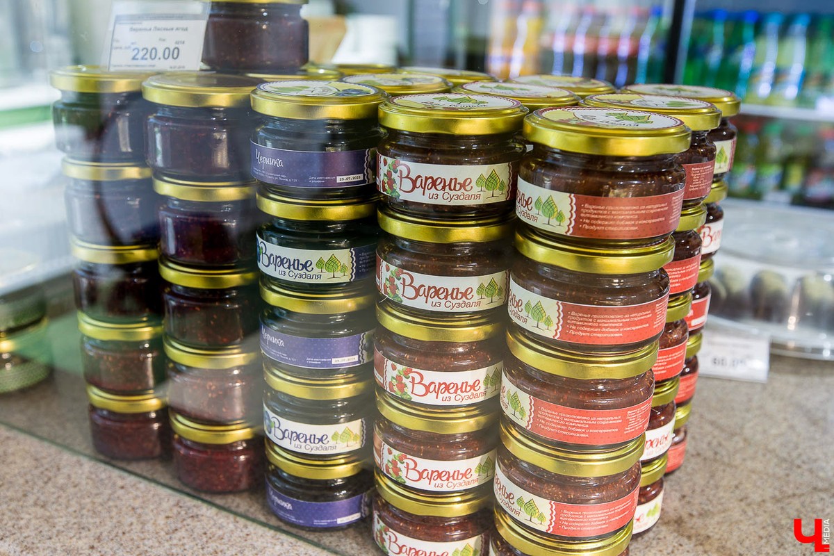 YouTube-канал “Kuzno Productions” опубликовал новое видео. На этот раз итальянцы дегустировали суздальское варенье из огурцов