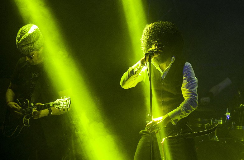 До 31 декабря еще далеко, а мы уже знаем, что вы будете слушать в новогоднюю ночь! Зажигательная владимирская группа «Рекорд Оркестр» в третий раз поучаствовала в «Квартирнике у Маргулиса», спев кое с кем очень интересным.