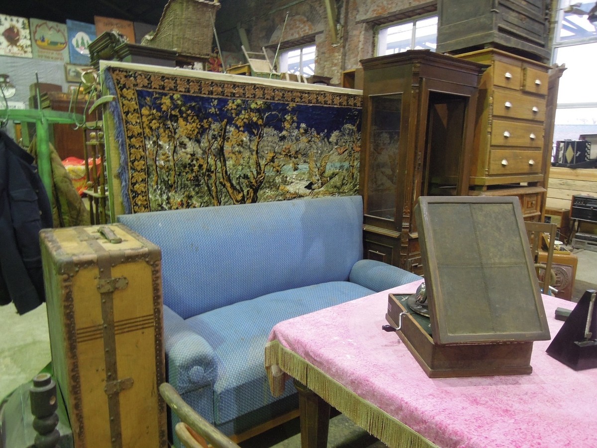 Дебютирующие дети и известные российские актеры станут участниками нового фильма о ковровских заводах. Расспросили режиссера Игоря Мельникова о деталях сценария и кинопроизводстве “Ваньки”