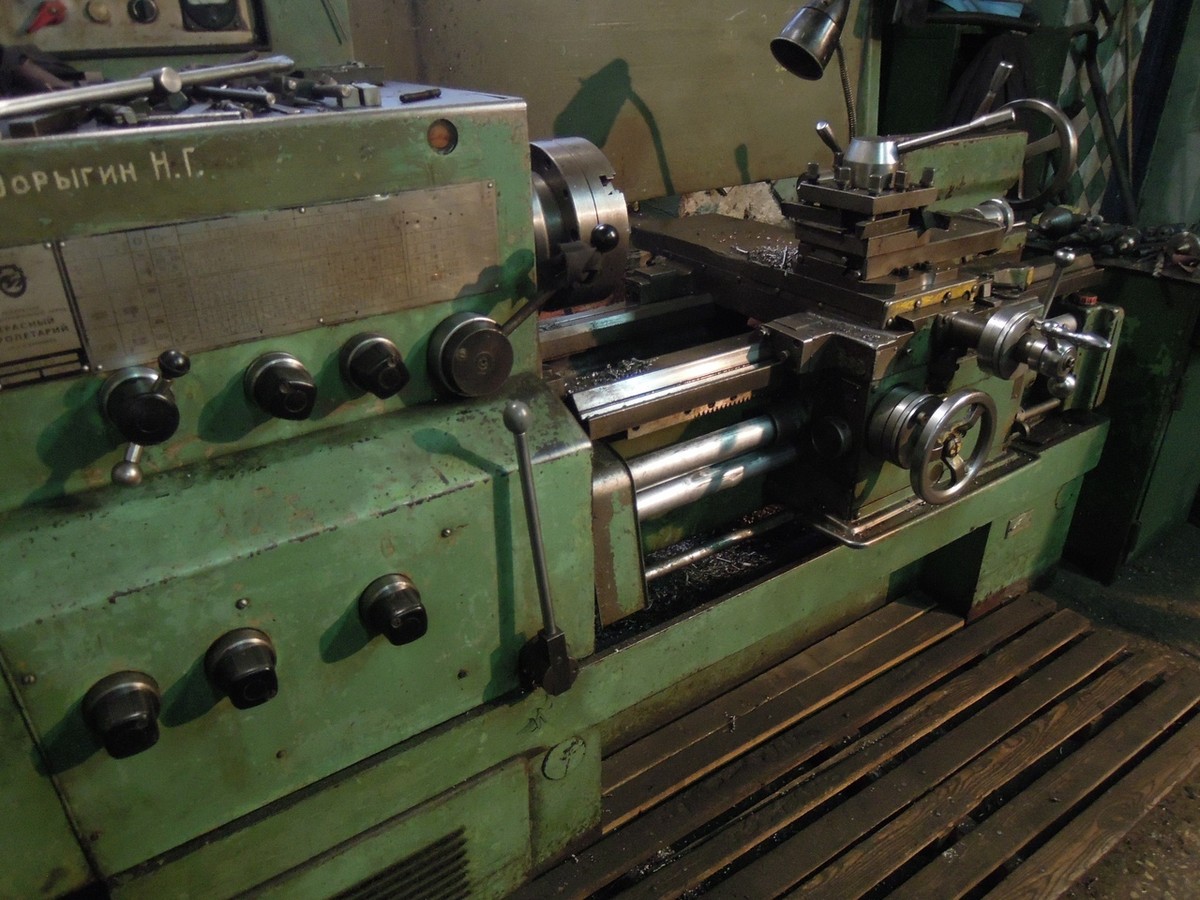 Дебютирующие дети и известные российские актеры станут участниками нового фильма о ковровских заводах. Расспросили режиссера Игоря Мельникова о деталях сценария и кинопроизводстве “Ваньки”