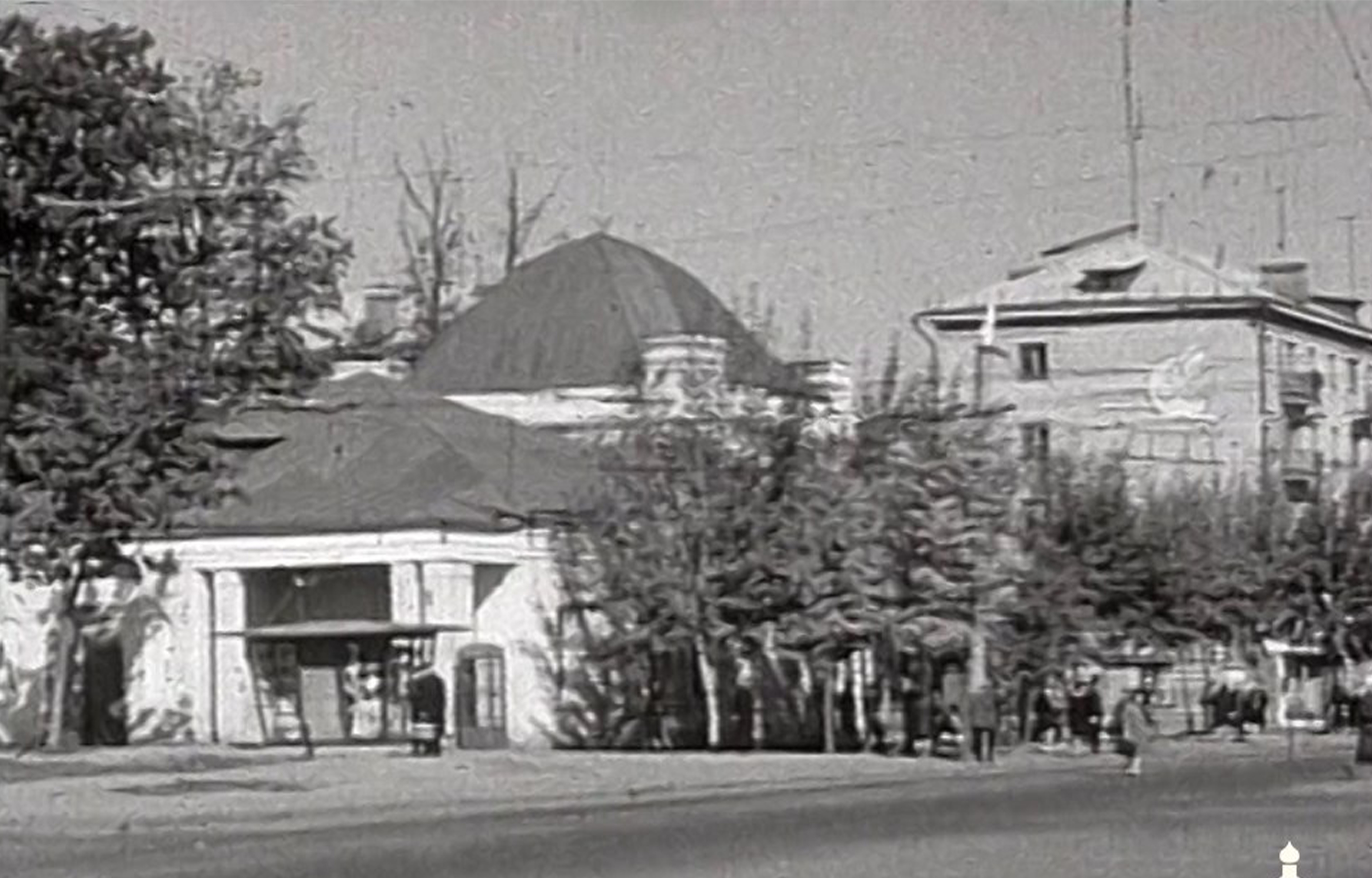 Коллекционер ретро-фото Александр Пронин помог нам составить подборку домов, которых больше нет на улицах Владимира