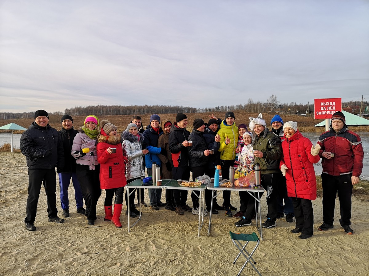 Как получать адреналин и перестать болеть? Приобщиться к владимирскому ЗОЖ-клубу! На днях местные активисты эффектно отметили День моржа