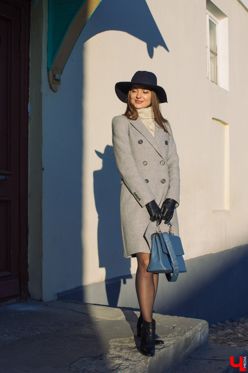 Мария Иванова работает в сфере SMM и PR, параллельно преподает разговорный английский язык для предпринимателей, путешествует, занимается спортом, участвует в рекламных фотосессиях и печатается в журналах. Для такого активного человека важно, чтобы его одежда была комфортной и качественной