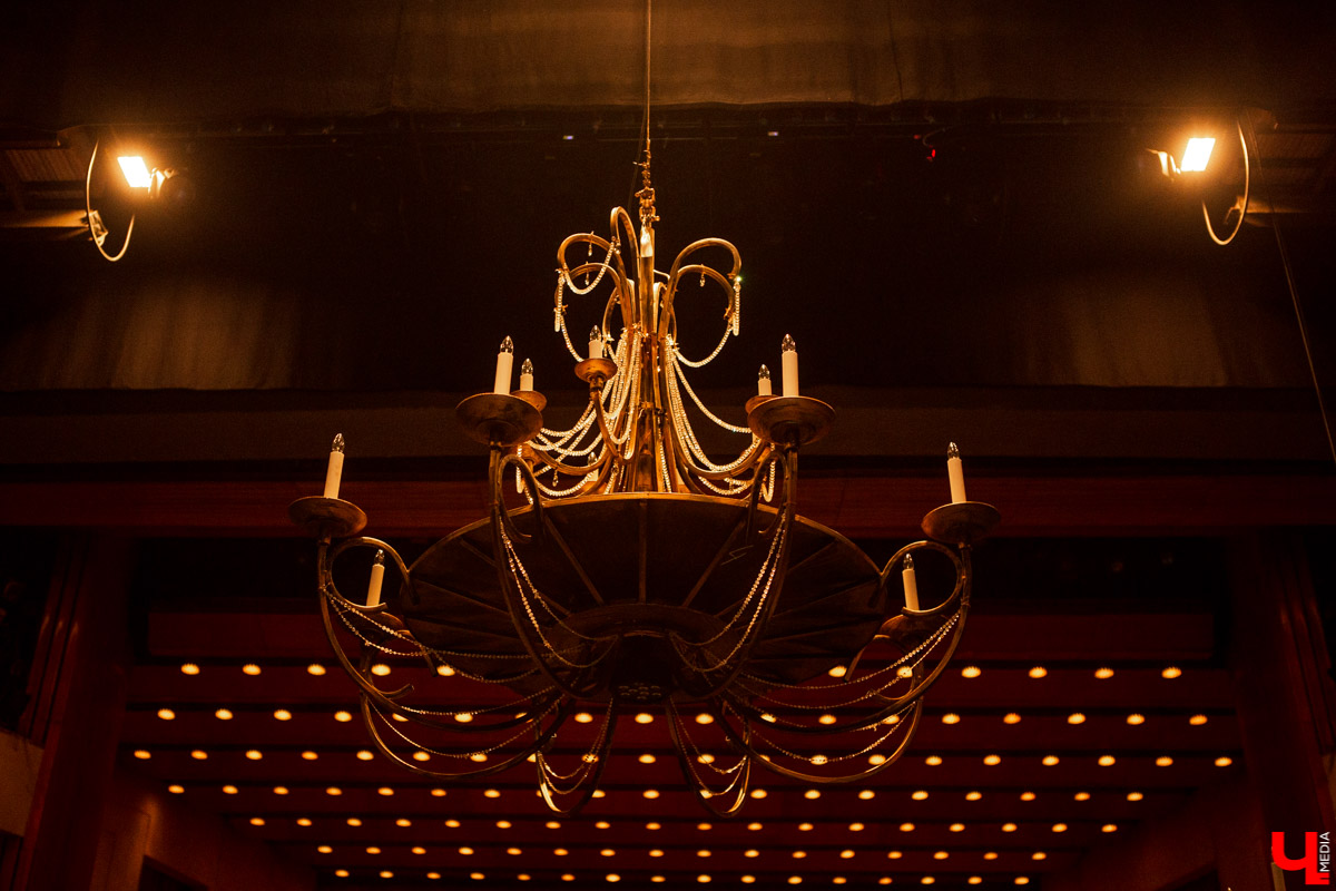 Коварство, ревность и убийство - на подмостках Владимирского драмтеатра “Маскарад” в версии Вадима Данцигера