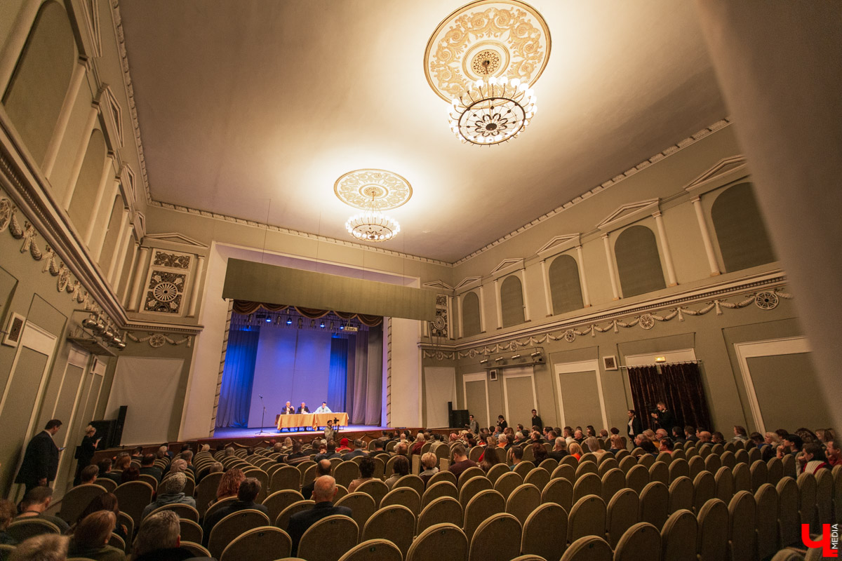 Левые повороты на Пекинке остаются, но не все. Накануне Упрдор и мэрия договорились о приемлемой схеме движения по объездной