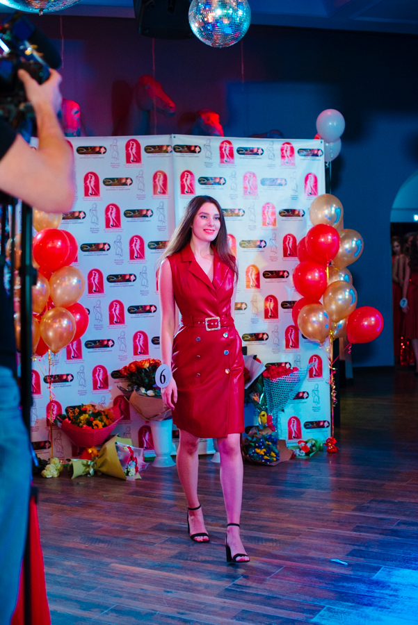 Конкурс "Владимирская красавица 2019-2020” в разгаре - участниц уже представили публике. Впереди промежуточные этапы и финал