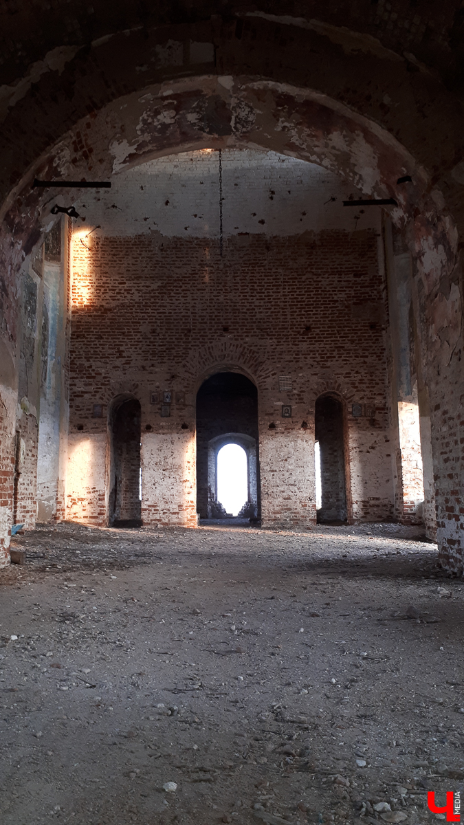 Экспедиция в старинное село Кибол. Фоторепортаж из двух заброшенных храмов