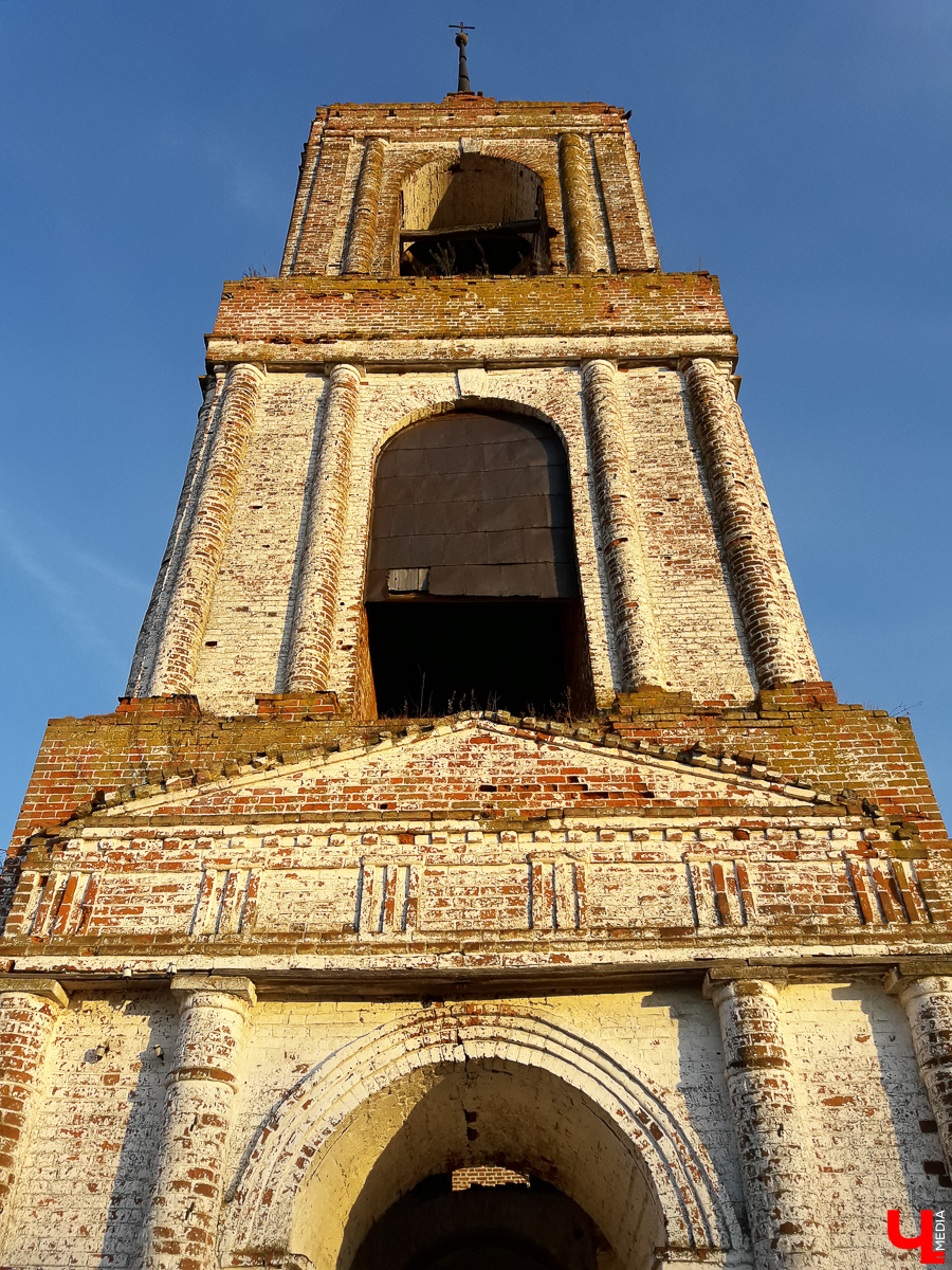 Экспедиция в старинное село Кибол. Фоторепортаж из двух заброшенных храмов