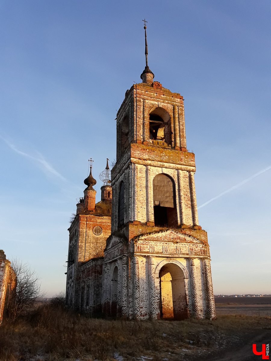 Экспедиция в старинное село Кибол. Фоторепортаж из двух заброшенных храмов