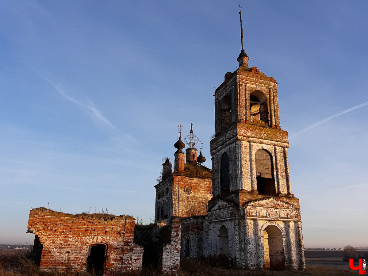 Экспедиция в старинное село Кибол. Фоторепортаж из двух заброшенных храмов
