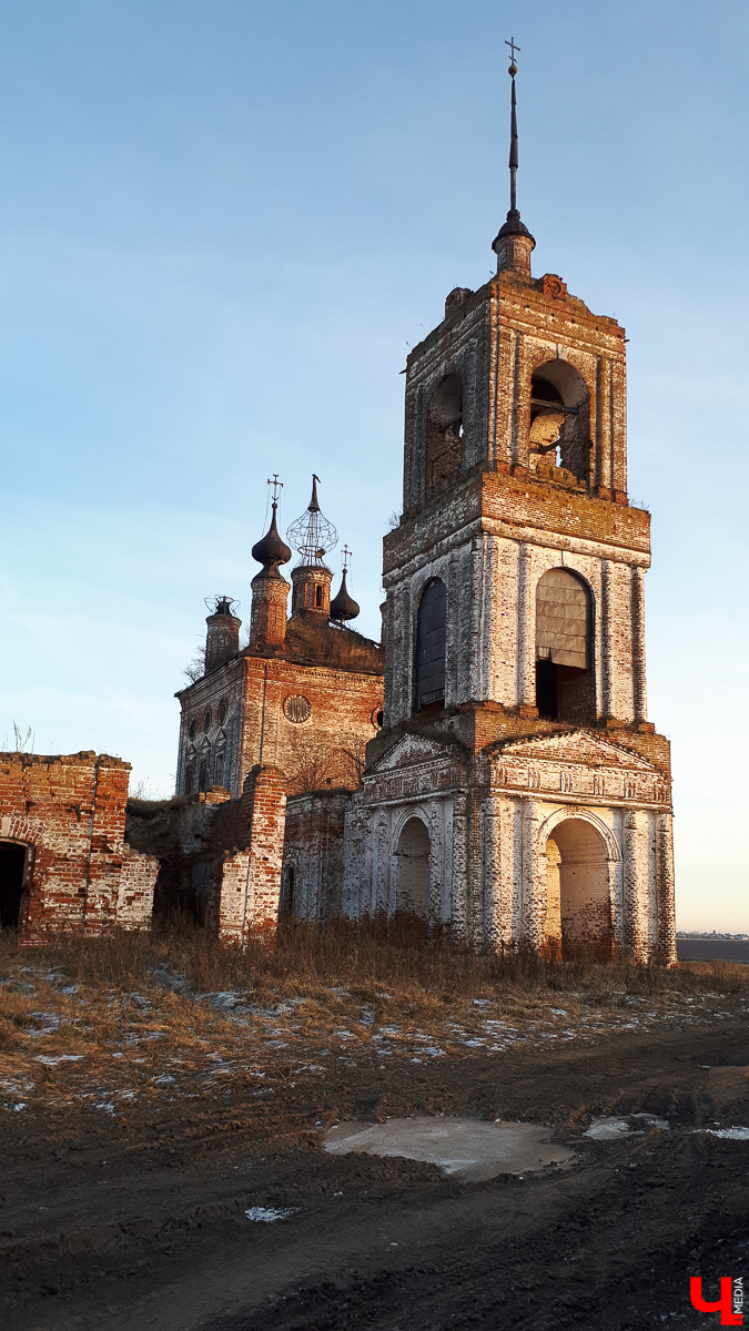 Экспедиция в старинное село Кибол. Фоторепортаж из двух заброшенных храмов