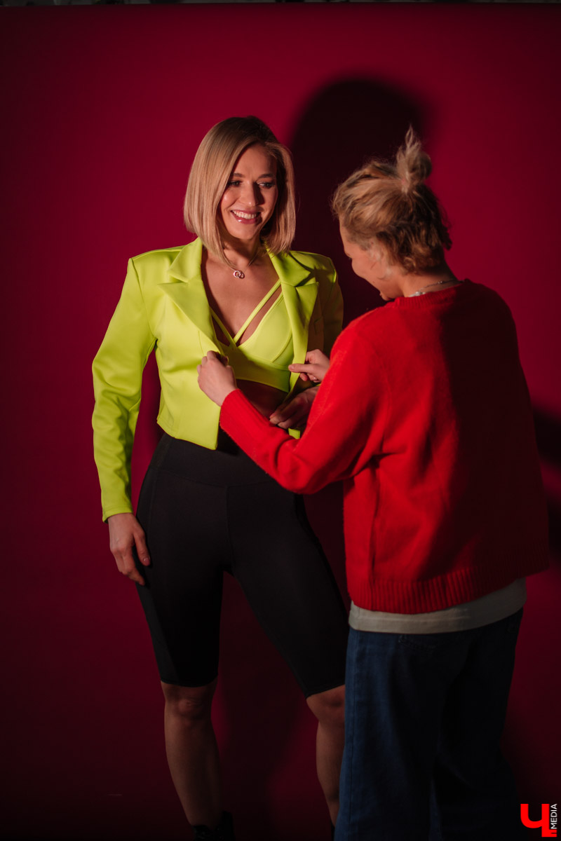 29 ноября прошли еще три фотосессии для календаря “Ключ-Медиа 2020”. На этот раз для фотографа Алены Смоляк позировали сексопильная Елизавета Барышева, стильная Ирина Борисова и милая Ольга Белова