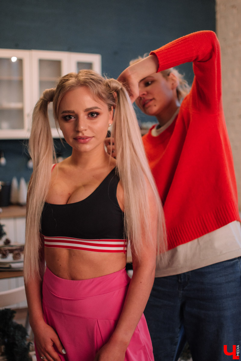 29 ноября прошли еще три фотосессии для календаря “Ключ-Медиа 2020”. На этот раз для фотографа Алены Смоляк позировали сексопильная Елизавета Барышева, стильная Ирина Борисова и милая Ольга Белова