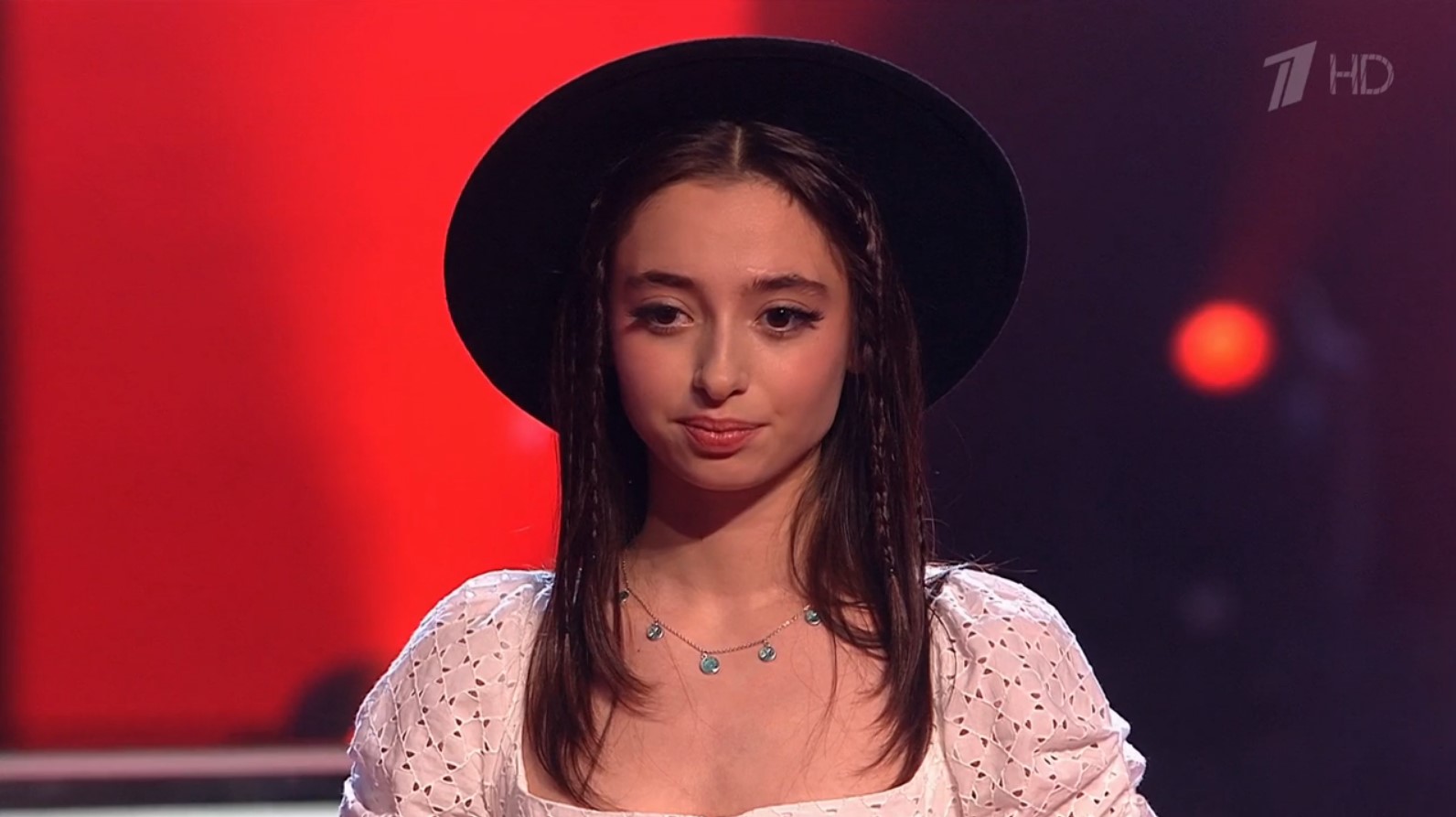 29 ноября в эфир вышел очередной эфир восьмого сезона шоу "Голос". Владимирцы следили за ним с особенным интересом: в "Поединках" сражалась за свое место под софитами наша землячка, 17-летняя Алана Чочиева