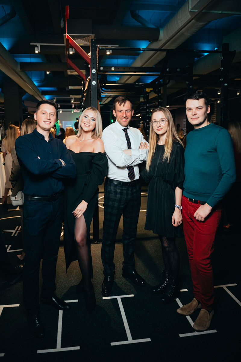 Фитнес-клуб “Атмосфера” отметил 2 года работы во Владимире. На празднике подвели итоги “Атмосферных игр”