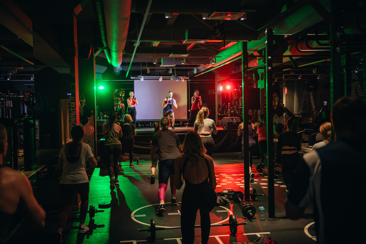 Фитнес-клуб “Атмосфера” отметил 2 года работы во Владимире. На празднике подвели итоги “Атмосферных игр”