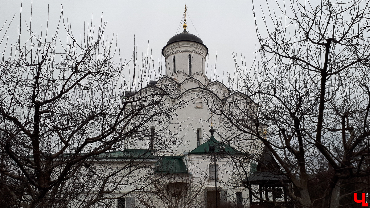 Доктор исторических наук Константин Аверьянов провел лекцию в “Палатах”. Выступление посвятил тайнам Свято-Успенского Княгининого женского монастыря