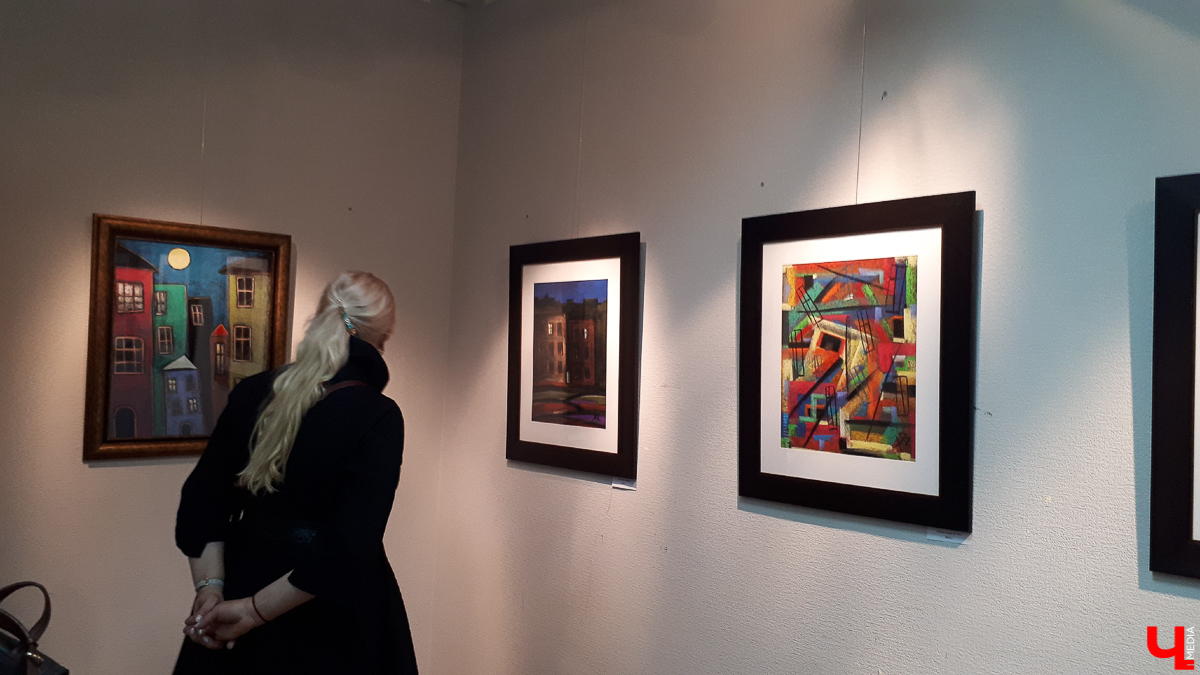 До 14 января в Выставочных залах на Большой Московской можно увидеть картины Александра Волкова. Художник и бизнесмен поделился проектом «Вот опять окно, где опять не спят…»