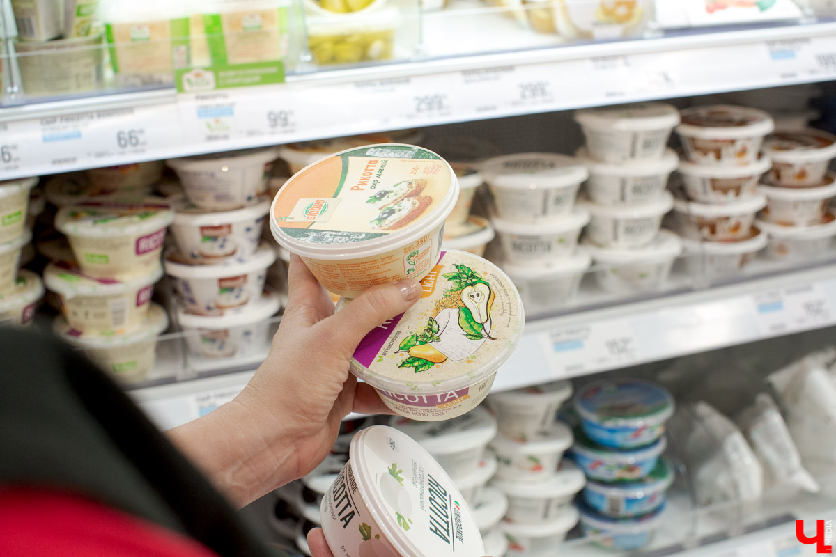 Лариса Семина и Дмитрий Орловский приготовили сембургер на кухне студии Roulet