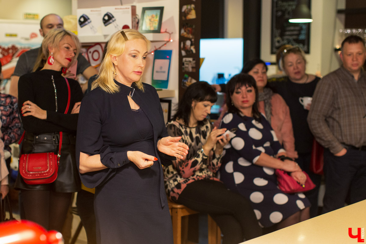 15 декабря Константин Ивлев во второй раз выбрал во Владимире лучший новогодний салат. Победительница конкурса получила 50 000 рублей