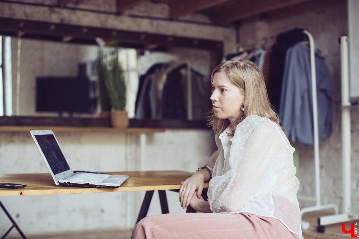 Пару недель назад завершились съемки календаря «Ключ-Медиа 2020», который призван вдохновлять и мотивировать на занятия спортом круглый год. Над проектом трудилась команда Studio People во главе с фотографом Аленой Смоляк, с которой мы и сделали на днях интервью.