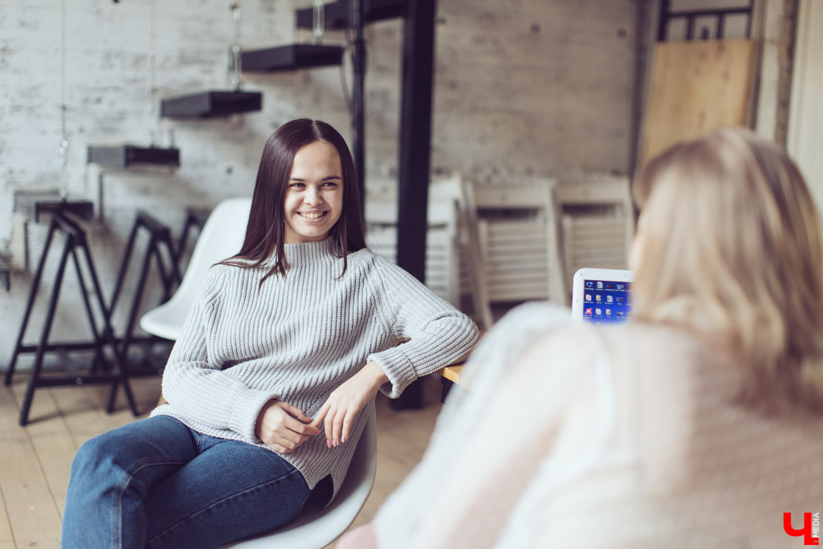 Пару недель назад завершились съемки календаря «Ключ-Медиа 2020», который призван вдохновлять и мотивировать на занятия спортом круглый год. Над проектом трудилась команда Studio People во главе с фотографом Аленой Смоляк, с которой мы и сделали на днях интервью.