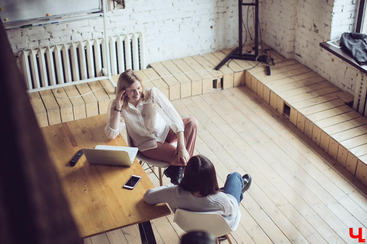 Пару недель назад завершились съемки календаря «Ключ-Медиа 2020», который призван вдохновлять и мотивировать на занятия спортом круглый год. Над проектом трудилась команда Studio People во главе с фотографом Аленой Смоляк, с которой мы и сделали на днях интервью.