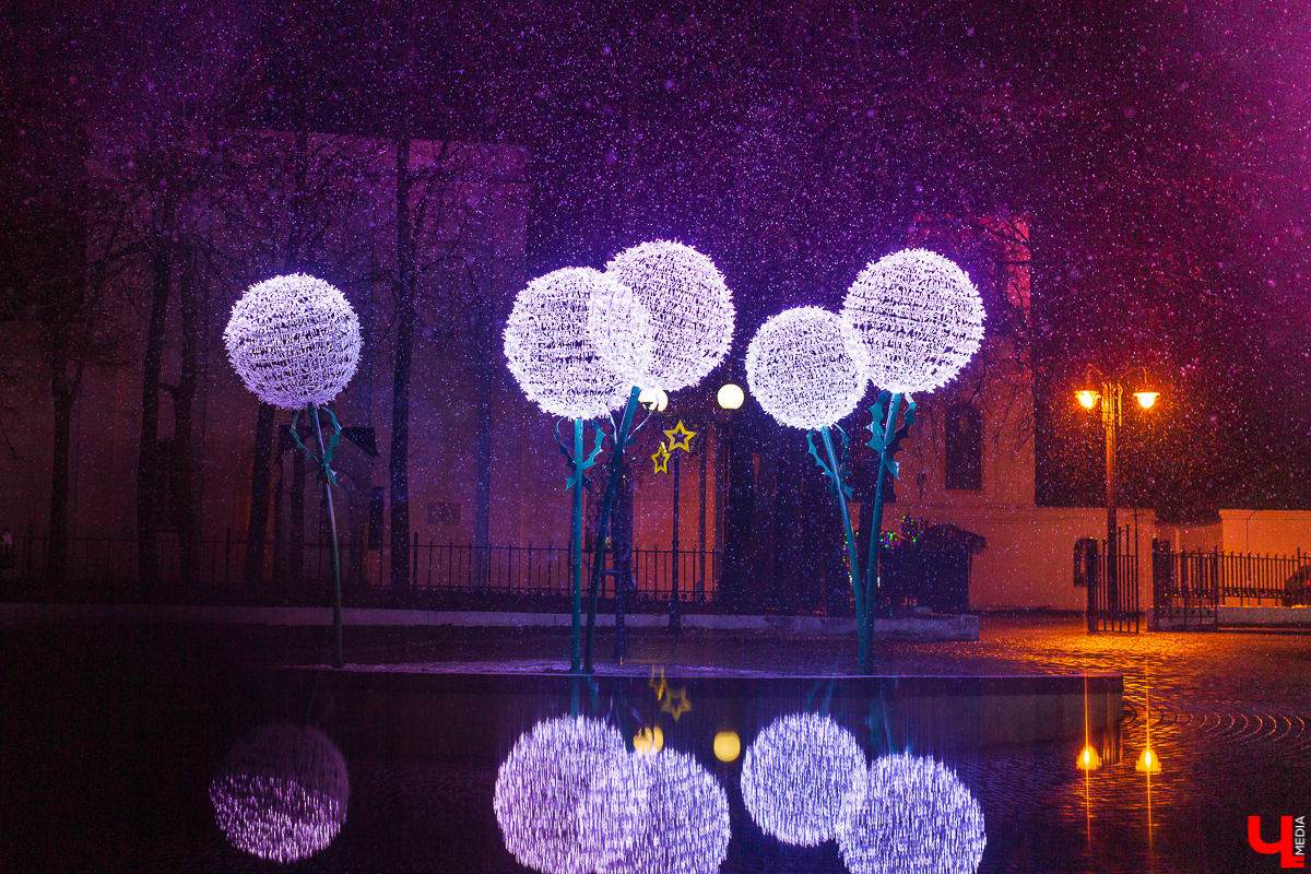 На украшение Владимира к Новому, 2020 году потратили порядка 2,5 миллиона рублей. Что сделали на эти деньги? И как Суздаль смог сэкономить 7 миллионов?