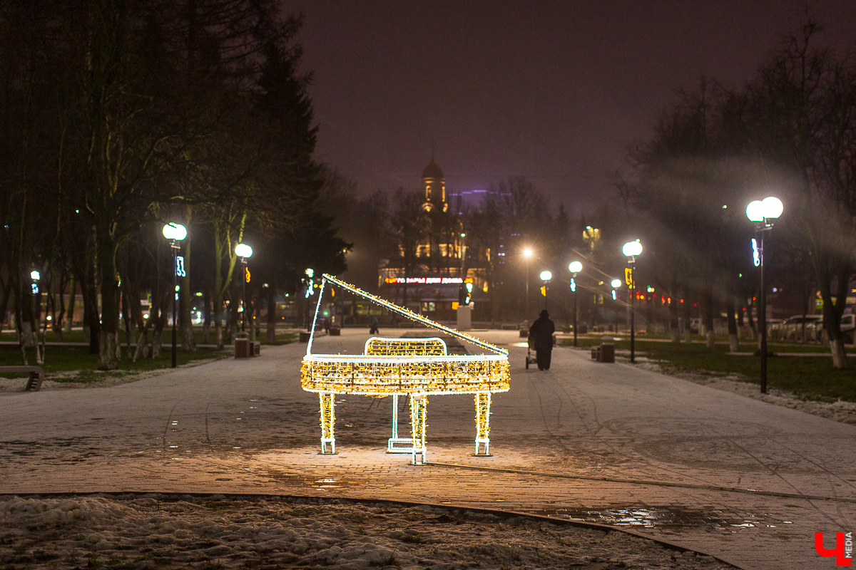 На украшение Владимира к Новому, 2020 году потратили порядка 2,5 миллиона рублей. Что сделали на эти деньги? И как Суздаль смог сэкономить 7 миллионов?