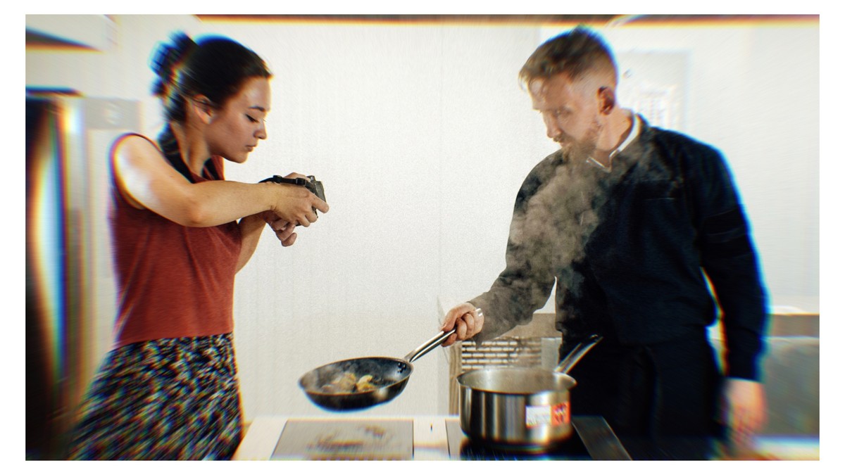 Лена Трофимова журналист, оператор, блогер, а еще композитор и идейный вдохновитель музыкантов местной сцены. Нам она рассказала, как от ютуб-каверов прийти к сочинительству собственной музыки