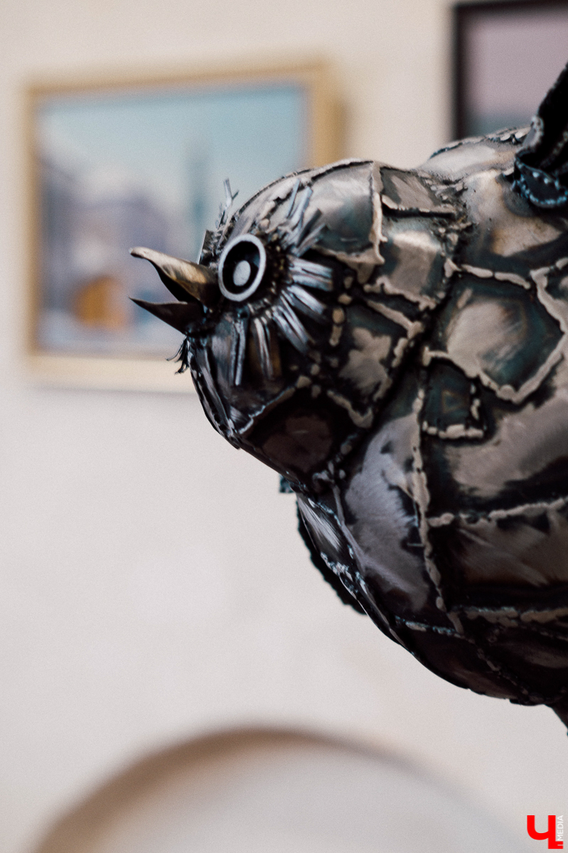 Михаил Блинов работает в необычной технике сварки, но его металлические звери и люди живут мгновением движения. Как это? Читайте в материале