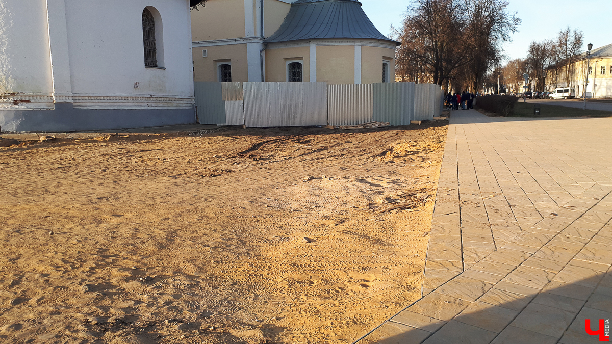 Сравнили фото «было» и «стало» из центра Суздаля. Там завершают проект модернизации «Зарядье. Активация»