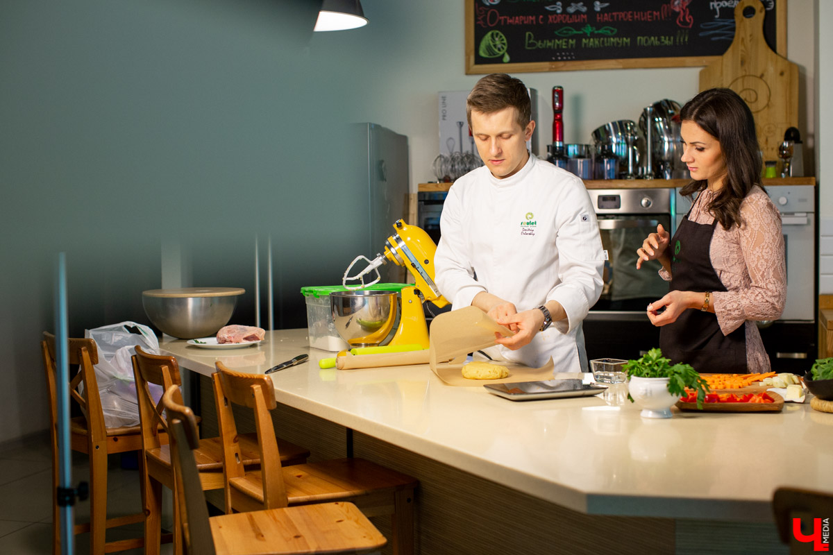 Александра Демидова из Студии событий вместе с бренд-шефом Орловским боролась с кулинарными предрассудками