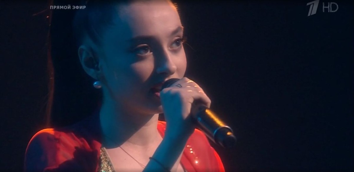 Владимирская участница шоу «Голос» Алана Чочиева прошла в полуфинал восьмого сезона популярного проекта Первого канала! Как ей удалось справиться с нервами, и верит ли она в победу - читайте у нас