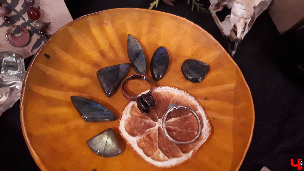 21 и 22 декабря во Владимире проходил «Новогодний маркет». Душевно и со вкусом горожане знакомились с творчеством мастеров