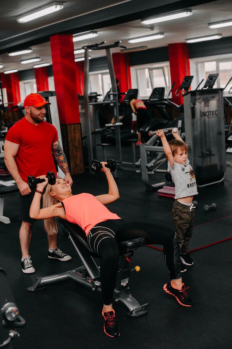 Мария Мангушева смогла скинуть 11 кг за 1, 5 месяца! Было сложно, но тренировки способствовали хорошему результату. Теперь Маша борется за титул «Девушка декабря» в конкурсе «Ключ на спорт». Проголосовать за нее или других участниц на нашем сайте можно уже сейчас